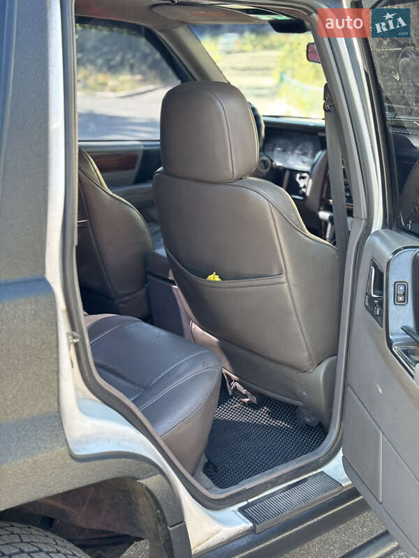 Внедорожник / Кроссовер Jeep Grand Cherokee 1993 в Днепре