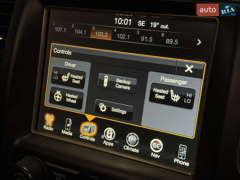 Внедорожник / Кроссовер Jeep Grand Cherokee 2016 в Николаеве