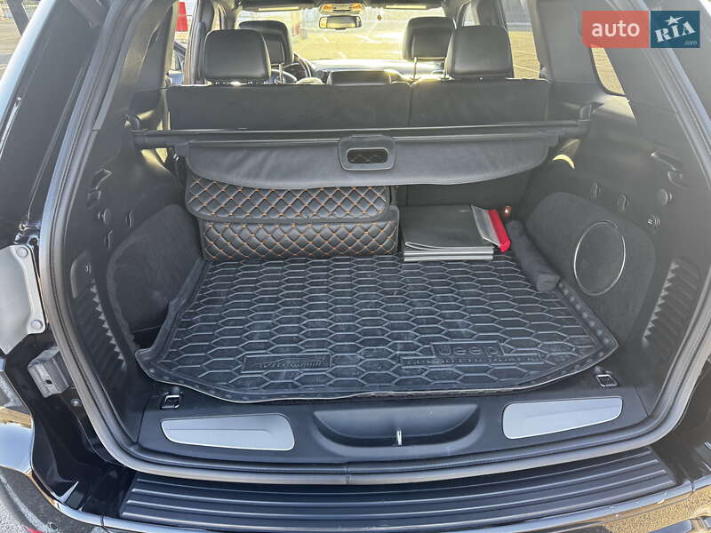 Позашляховик / Кросовер Jeep Grand Cherokee 2018 в Києві