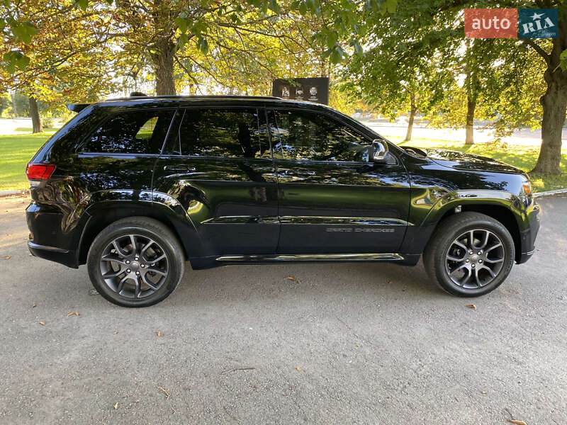 Внедорожник / Кроссовер Jeep Grand Cherokee 2019 в Киеве фото 12 Внедорожник / Кроссовер Jeep Grand Cherokee 2019 в Киеве