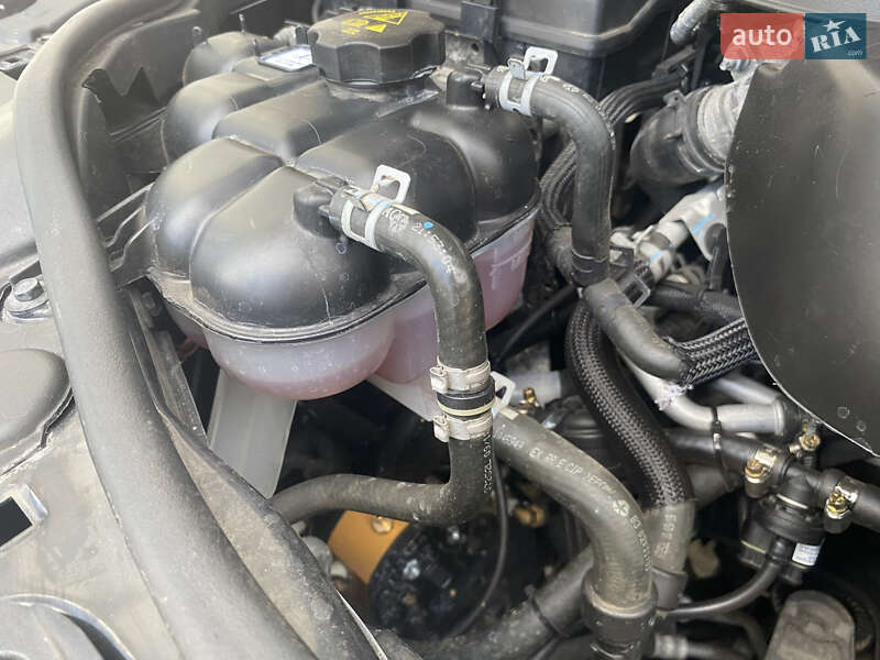 Внедорожник / Кроссовер Jeep Grand Cherokee 2019 в Киеве фото 25 Внедорожник / Кроссовер Jeep Grand Cherokee 2019 в Киеве