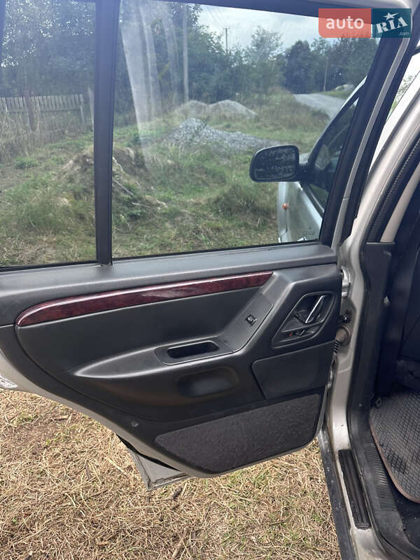 Внедорожник / Кроссовер Jeep Grand Cherokee 2003 в Рогани фото 10 Внедорожник / Кроссовер Jeep Grand Cherokee 2003 в Рогани