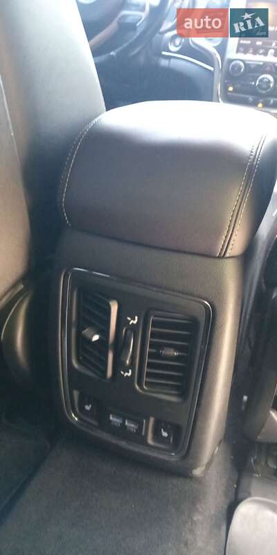 Внедорожник / Кроссовер Jeep Grand Cherokee 2013 в Ужгороде фото 18 Внедорожник / Кроссовер Jeep Grand Cherokee 2013 в Ужгороде