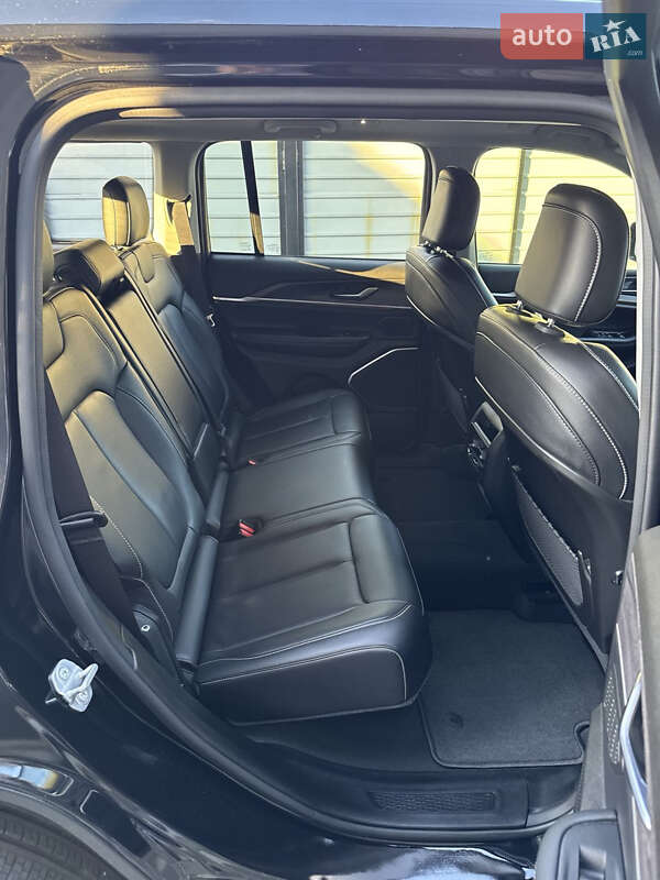 Внедорожник / Кроссовер Jeep Grand Cherokee 2022 в Киеве фото 16 Внедорожник / Кроссовер Jeep Grand Cherokee 2022 в Киеве