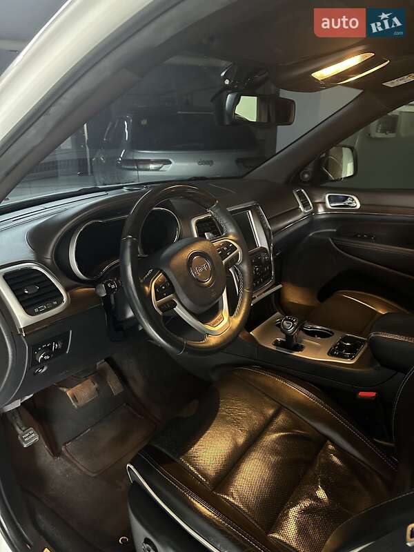 Внедорожник / Кроссовер Jeep Grand Cherokee 2013 в Киеве фото 6 Внедорожник / Кроссовер Jeep Grand Cherokee 2013 в Киеве