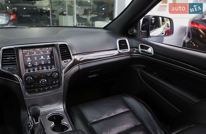 Позашляховик / Кросовер Jeep Grand Cherokee 2018 в Києві фото 15 Позашляховик / Кросовер Jeep Grand Cherokee 2018 в Києві