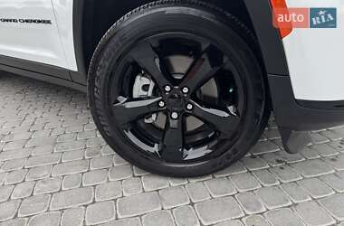 Внедорожник / Кроссовер Jeep Grand Cherokee 2024 в 
