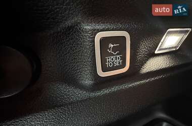 Внедорожник / Кроссовер Jeep Grand Cherokee 2024 в 
