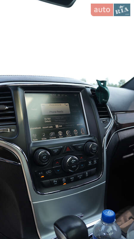 Внедорожник / Кроссовер Jeep Grand Cherokee 2016 в Березане