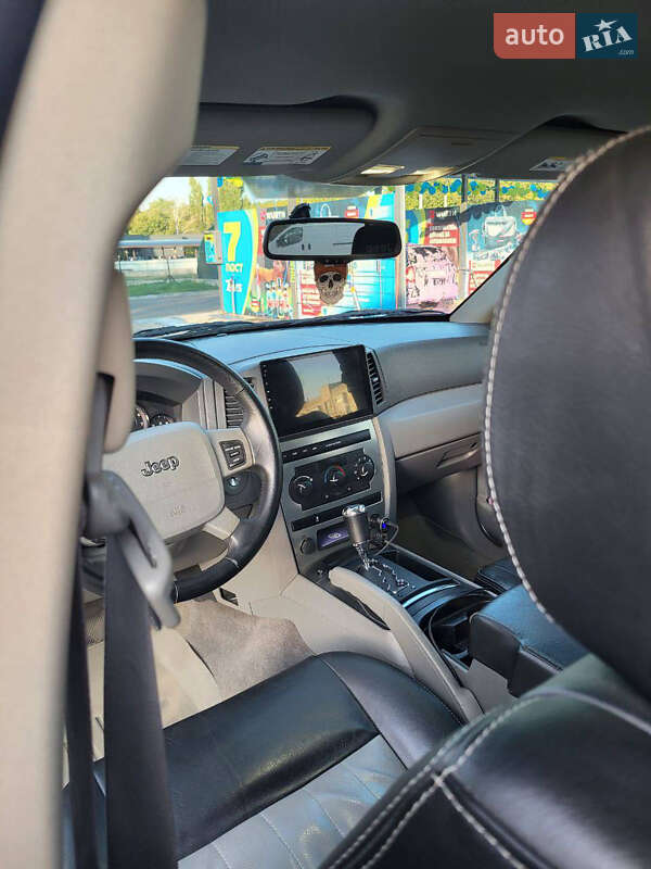 Внедорожник / Кроссовер Jeep Grand Cherokee 2006 в Кременчуге