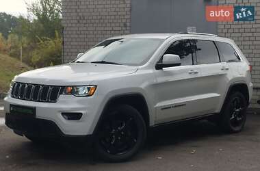 Внедорожник / Кроссовер Jeep Grand Cherokee 2017 в Киеве