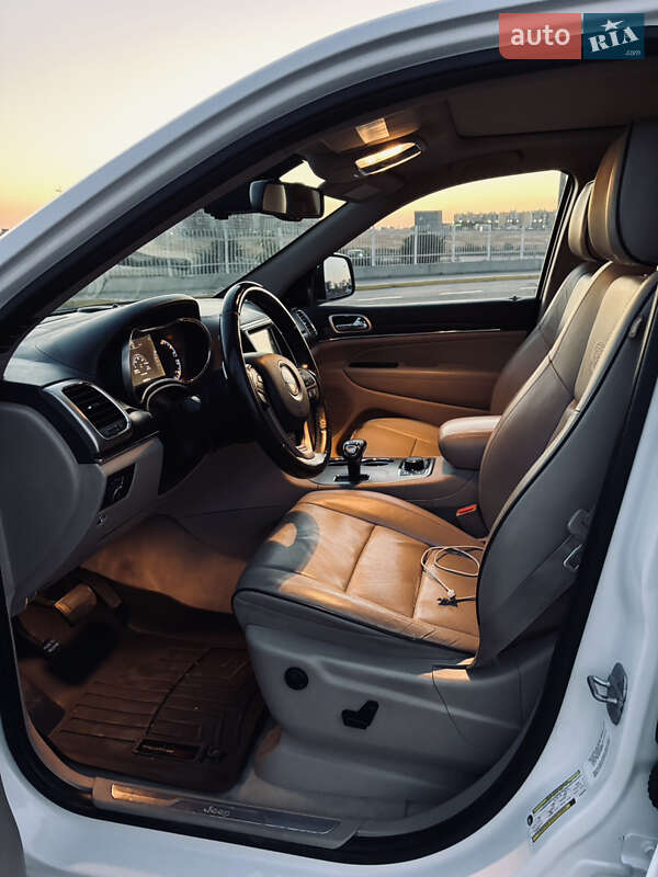 Внедорожник / Кроссовер Jeep Grand Cherokee 2014 в Одессе