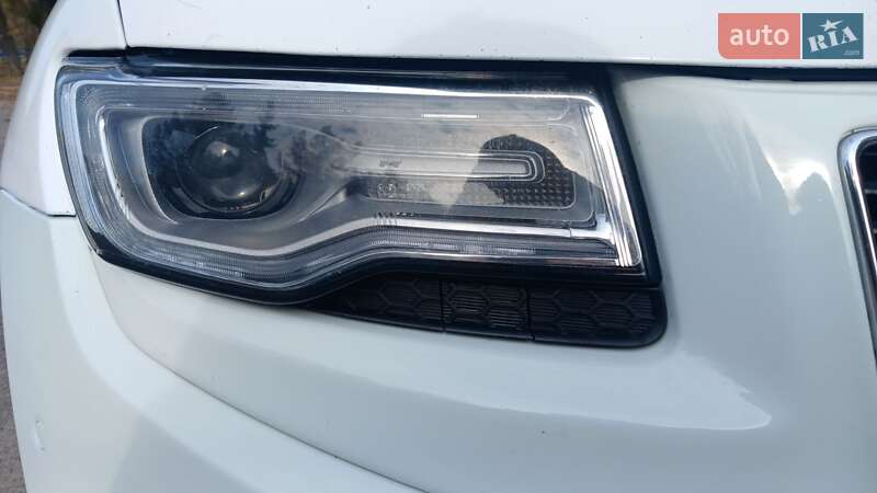 Внедорожник / Кроссовер Jeep Grand Cherokee 2015 в Полтаве