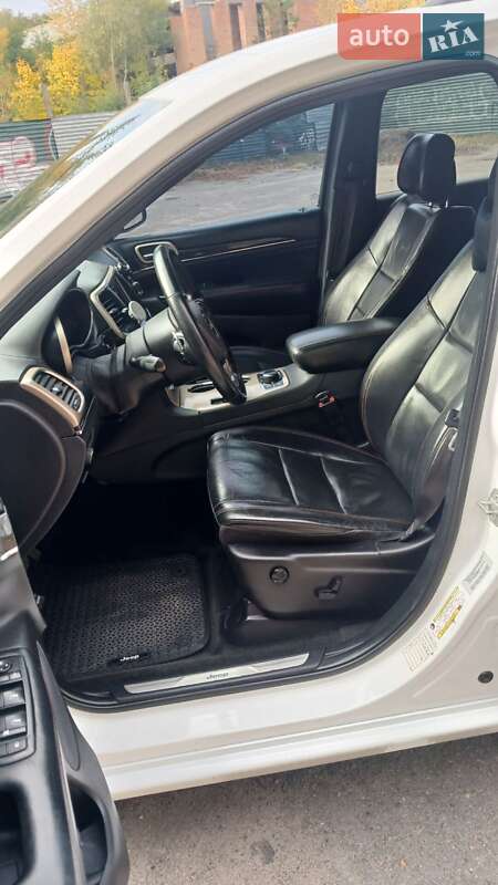 Внедорожник / Кроссовер Jeep Grand Cherokee 2015 в Полтаве