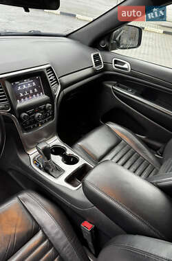 Внедорожник / Кроссовер Jeep Grand Cherokee 2019 в 