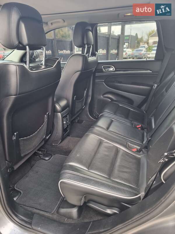 Внедорожник / Кроссовер Jeep Grand Cherokee 2011 в Шумске