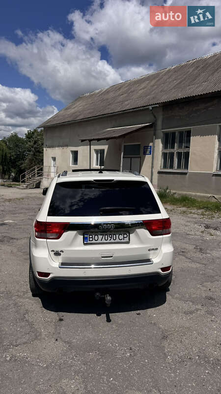 Внедорожник / Кроссовер Jeep Grand Cherokee 2011 в Тернополе