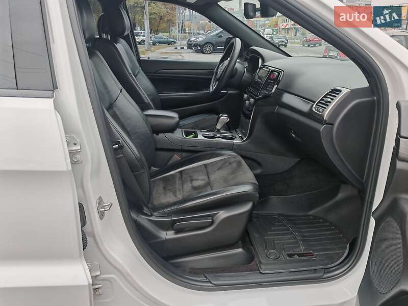 Внедорожник / Кроссовер Jeep Grand Cherokee 2018 в Харькове