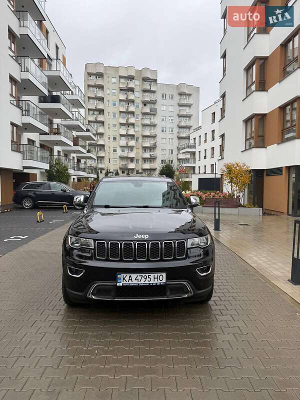 Внедорожник / Кроссовер Jeep Grand Cherokee 2017 в Виннице