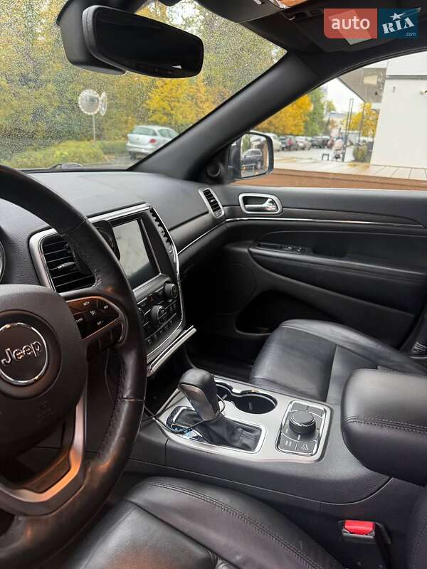 Внедорожник / Кроссовер Jeep Grand Cherokee 2017 в Виннице