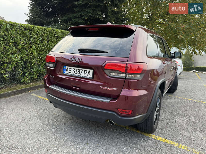 Позашляховик / Кросовер Jeep Grand Cherokee 2016 в Києві фото 23 Позашляховик / Кросовер Jeep Grand Cherokee 2016 в Києві