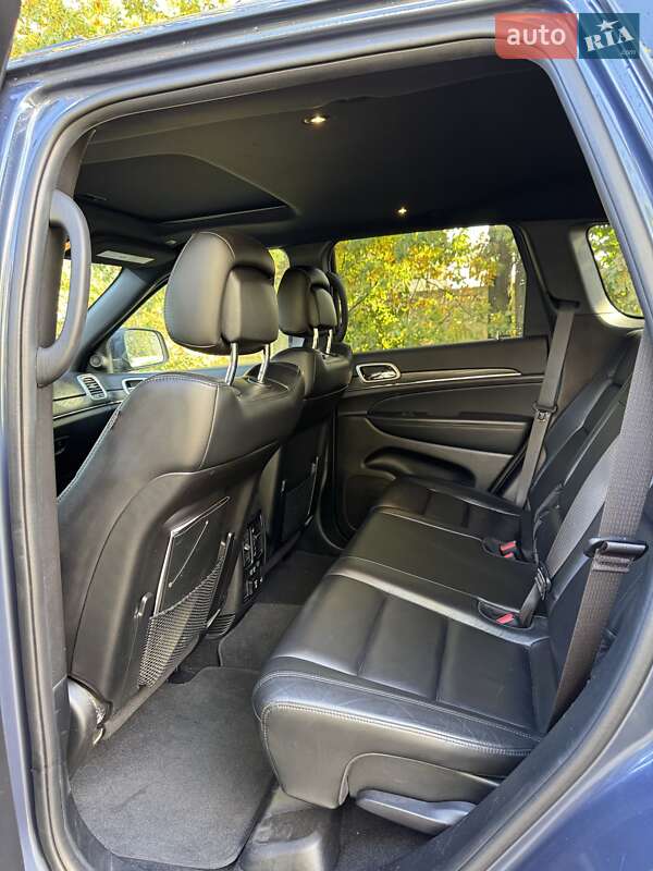 Внедорожник / Кроссовер Jeep Grand Cherokee 2020 в Киеве