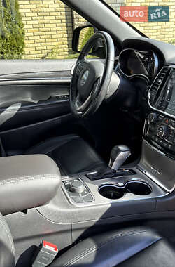 Внедорожник / Кроссовер Jeep Grand Cherokee 2021 в 