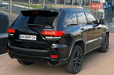 Позашляховик / Кросовер Jeep Grand Cherokee 2017 в  фото 5 Позашляховик / Кросовер Jeep Grand Cherokee 2017 в