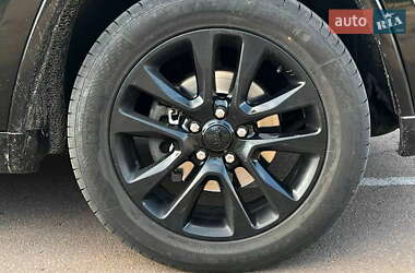 Позашляховик / Кросовер Jeep Grand Cherokee 2017 в  фото 8 Позашляховик / Кросовер Jeep Grand Cherokee 2017 в