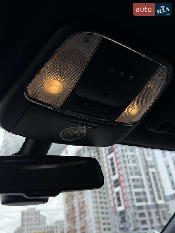 Позашляховик / Кросовер Jeep Grand Cherokee 2015 в Києві фото 28 Позашляховик / Кросовер Jeep Grand Cherokee 2015 в Києві