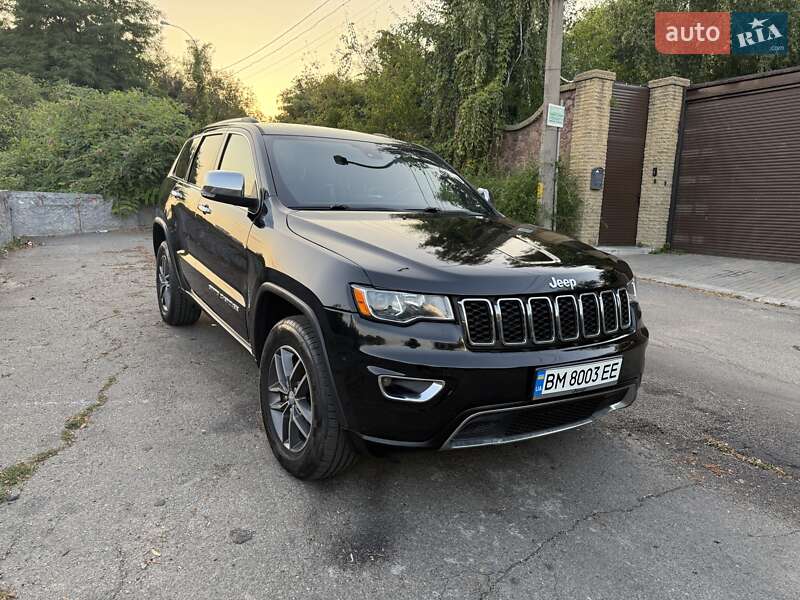Внедорожник / Кроссовер Jeep Grand Cherokee 2017 в Киеве