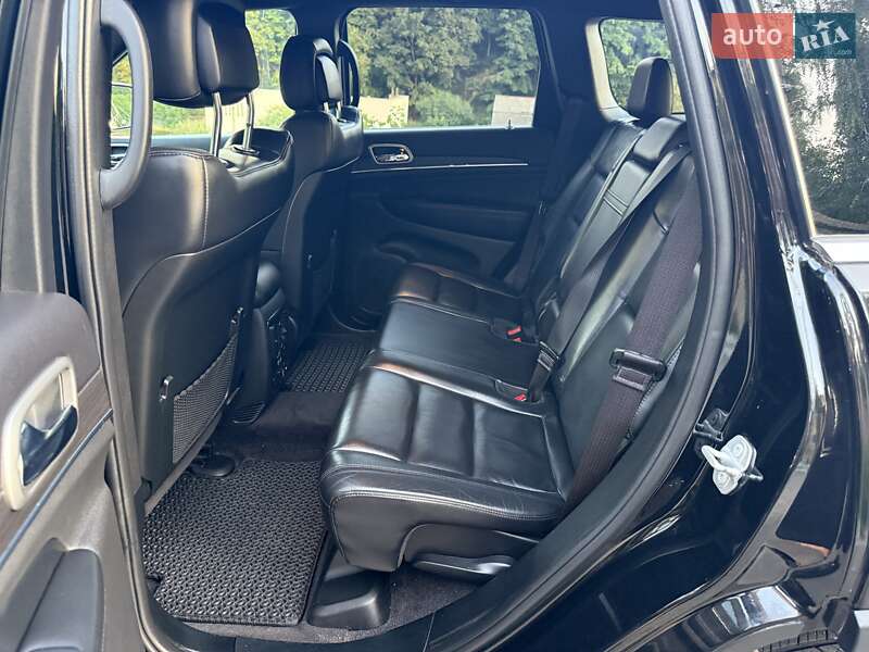 Внедорожник / Кроссовер Jeep Grand Cherokee 2017 в Киеве