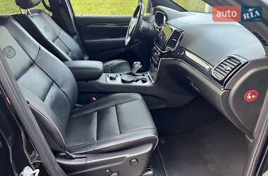 Внедорожник / Кроссовер Jeep Grand Cherokee 2021 в 