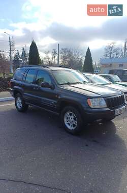 Внедорожник / Кроссовер Jeep Grand Cherokee 2000 в 