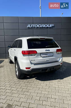 Внедорожник / Кроссовер Jeep Grand Cherokee 2015 в 