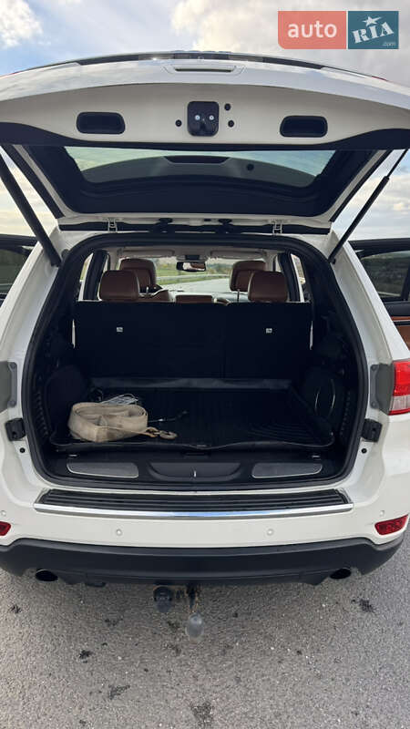 Внедорожник / Кроссовер Jeep Grand Cherokee 2011 в Тернополе