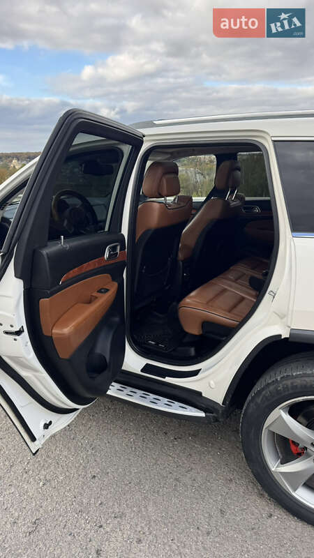 Внедорожник / Кроссовер Jeep Grand Cherokee 2011 в Тернополе