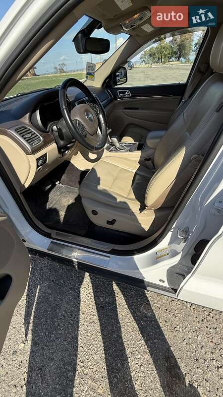 Внедорожник / Кроссовер Jeep Grand Cherokee 2018 в Белгороде-Днестровском