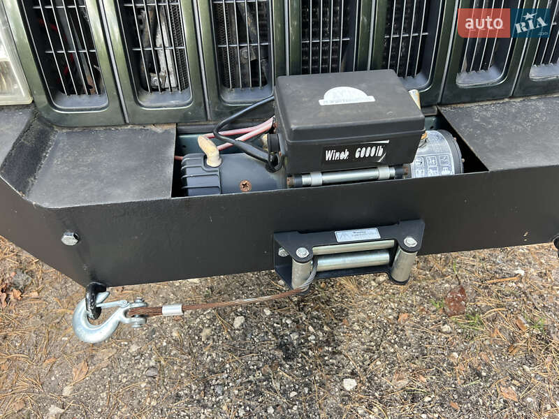 Внедорожник / Кроссовер Jeep Grand Cherokee 1996 в Кременце