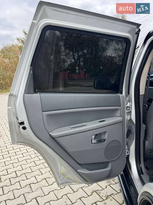 Внедорожник / Кроссовер Jeep Grand Cherokee 2006 в Дрогобыче фото 9 Внедорожник / Кроссовер Jeep Grand Cherokee 2006 в Дрогобыче