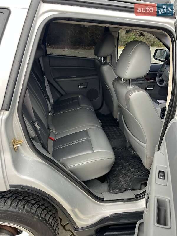 Внедорожник / Кроссовер Jeep Grand Cherokee 2006 в Дрогобыче фото 12 Внедорожник / Кроссовер Jeep Grand Cherokee 2006 в Дрогобыче