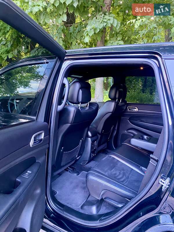 Внедорожник / Кроссовер Jeep Grand Cherokee 2018 в Киеве фото 4 Внедорожник / Кроссовер Jeep Grand Cherokee 2018 в Киеве