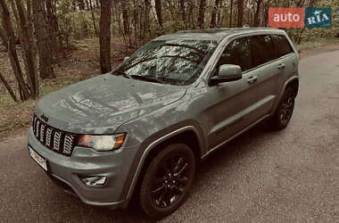 Внедорожник / Кроссовер Jeep Grand Cherokee 2019 в Киеве