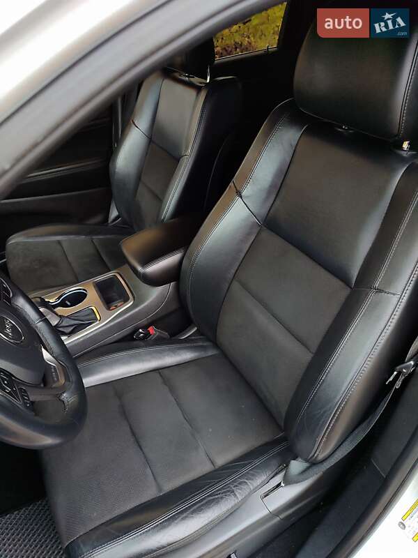 Внедорожник / Кроссовер Jeep Grand Cherokee 2019 в Виннице