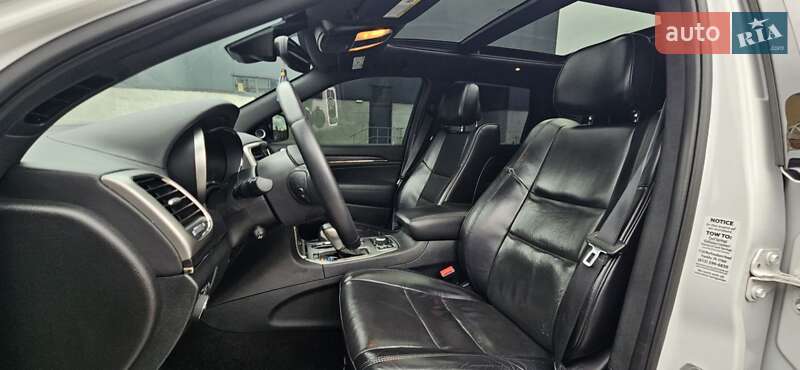 Внедорожник / Кроссовер Jeep Grand Cherokee 2018 в Киеве фото 17 Внедорожник / Кроссовер Jeep Grand Cherokee 2018 в Киеве