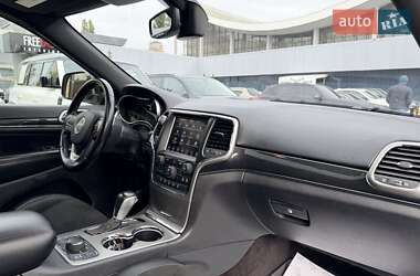 Внедорожник / Кроссовер Jeep Grand Cherokee 2018 в 