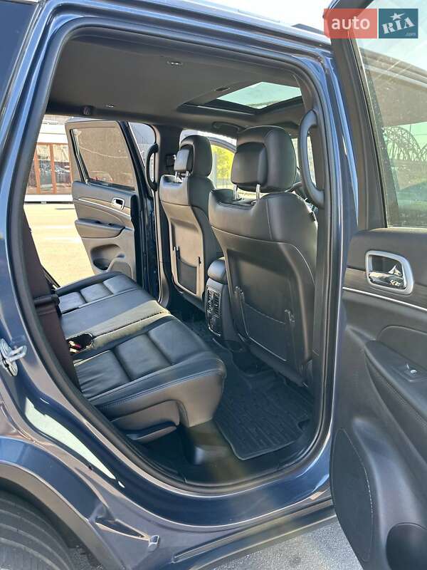 Внедорожник / Кроссовер Jeep Grand Cherokee 2021 в Черновцах