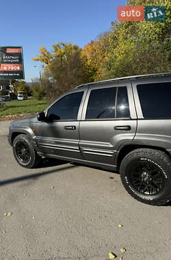 Внедорожник / Кроссовер Jeep Grand Cherokee 2004 в 