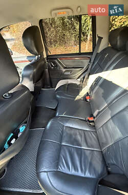 Внедорожник / Кроссовер Jeep Grand Cherokee 2004 в 