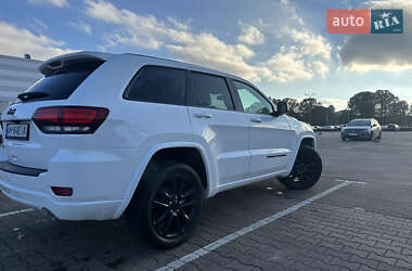 Внедорожник / Кроссовер Jeep Grand Cherokee 2020 в 